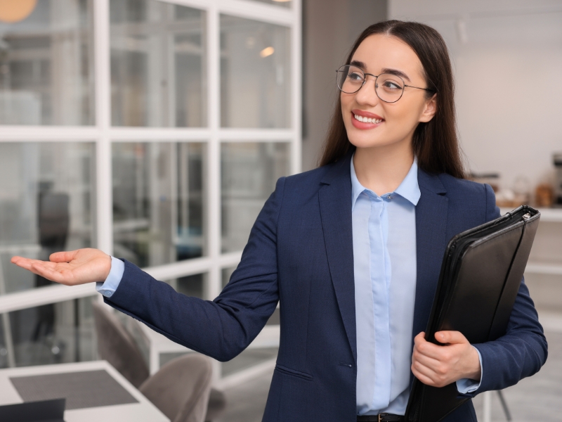 Assistència documental i gestió de despatxos i oficines - Nivell 3 - 795h 